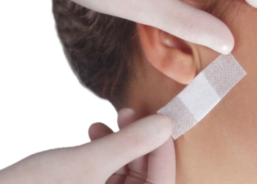 Postoperative dressings made of nonwoven fabric Fixopore S